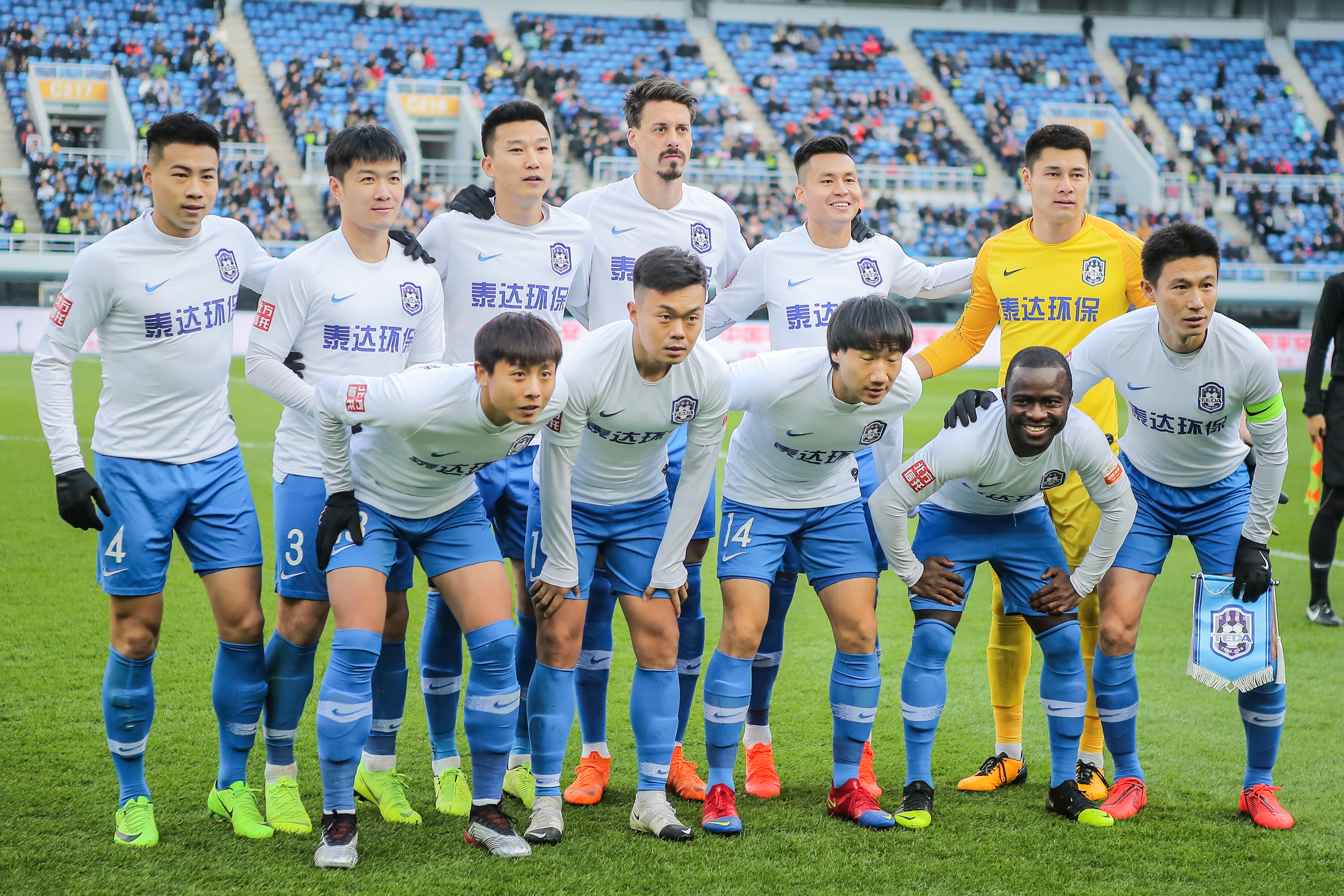 的右侧支点